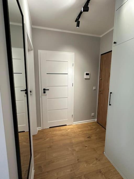 Project Comfort Lazurowa 15A/85 Blisko Jednostki Wat Warszawa 아파트 외부 사진